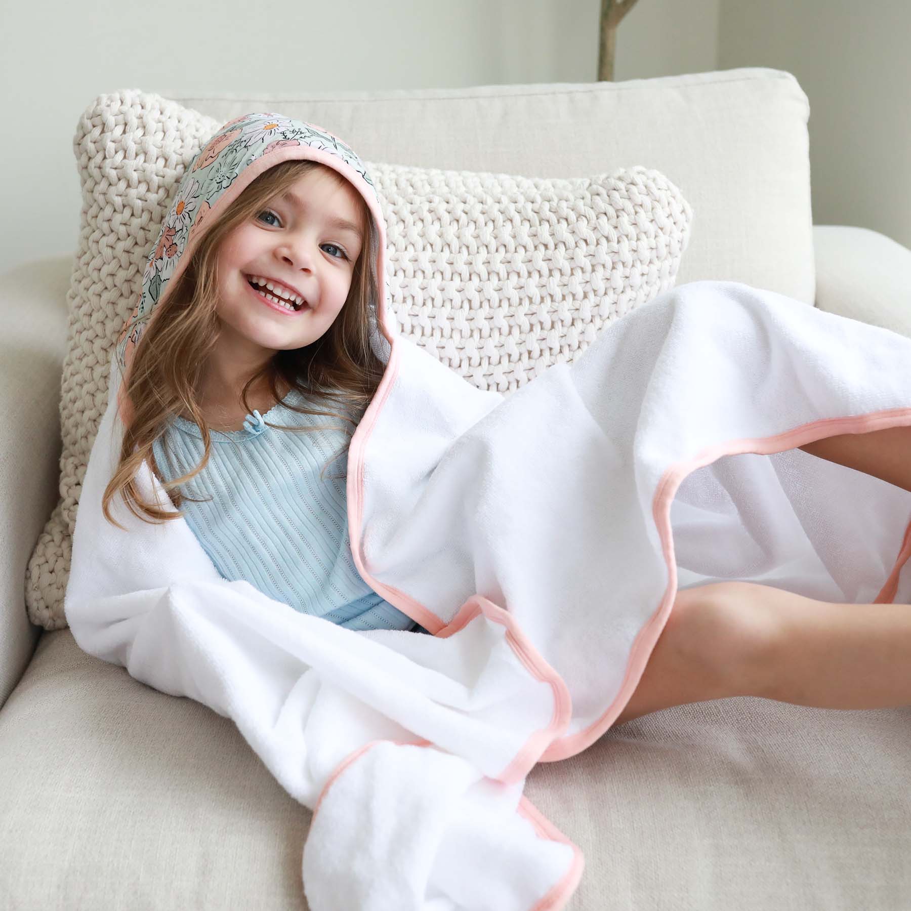 Bamboo Hooded Towel | Peach Poppies - Image 7