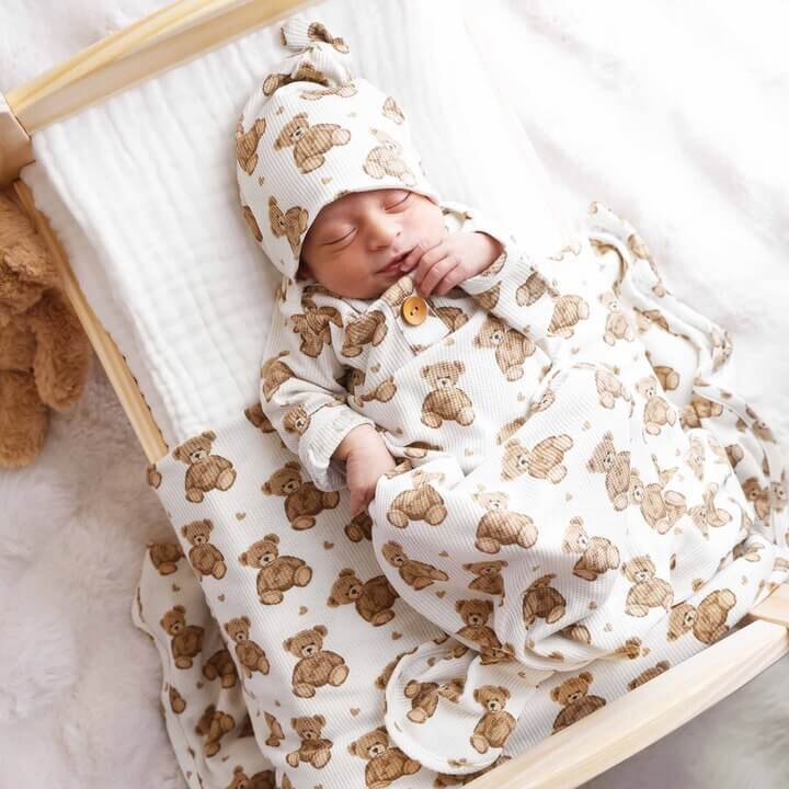 Beary Sweet Bamboo Waffle Newborn Baby Knot Gown & Hat Set - Image 4