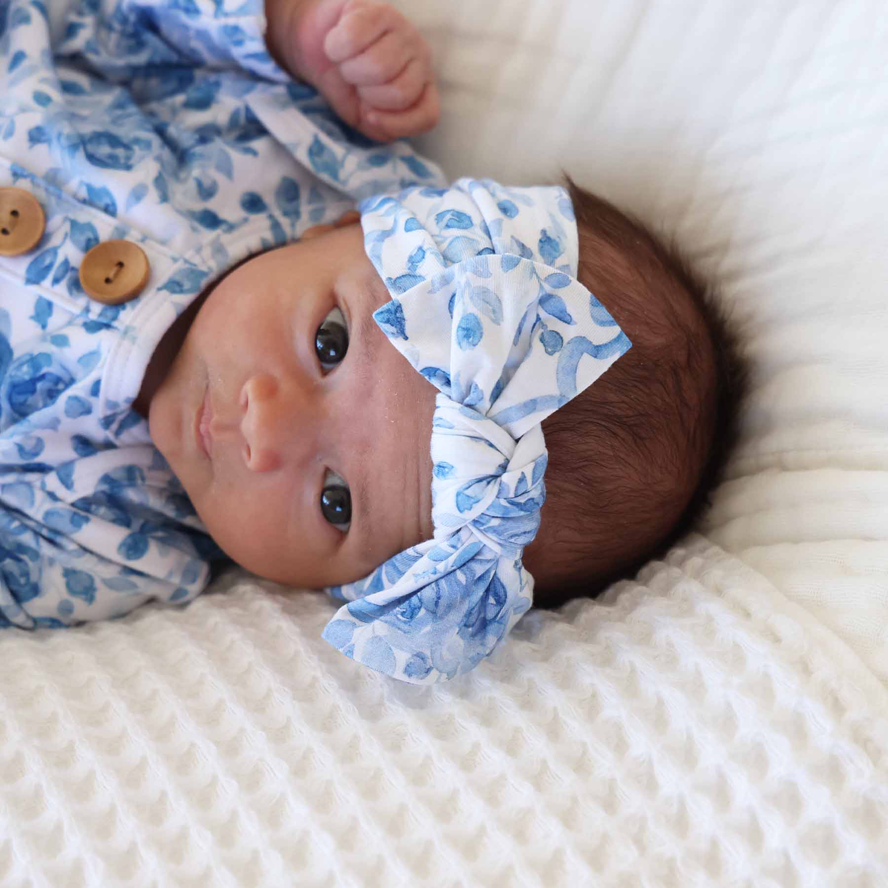Betsy's Blooms Knit Large Bow Headwrap - Image 3
