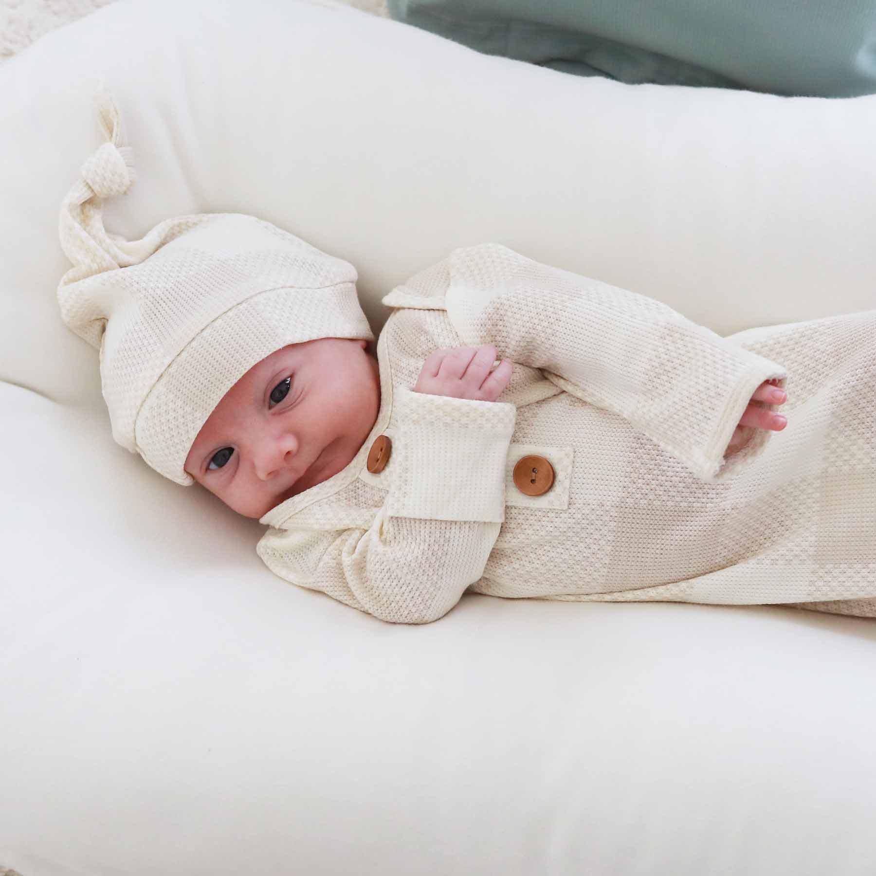 Big Check Bamboo Waffle Newborn Baby Knot Gown & Hat Set | Sand - Image 7