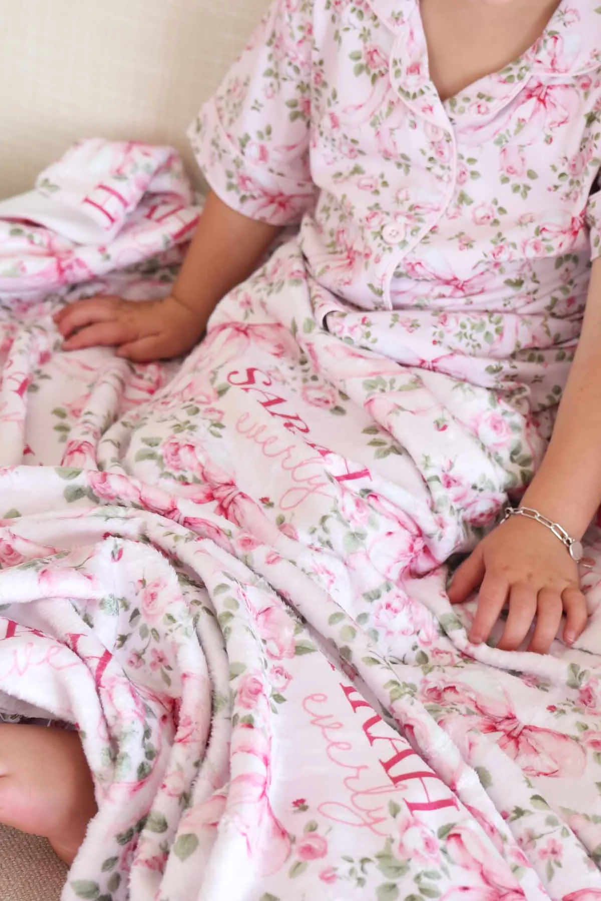 Bows in Bloom Personalized Kids Blanket - Image 5