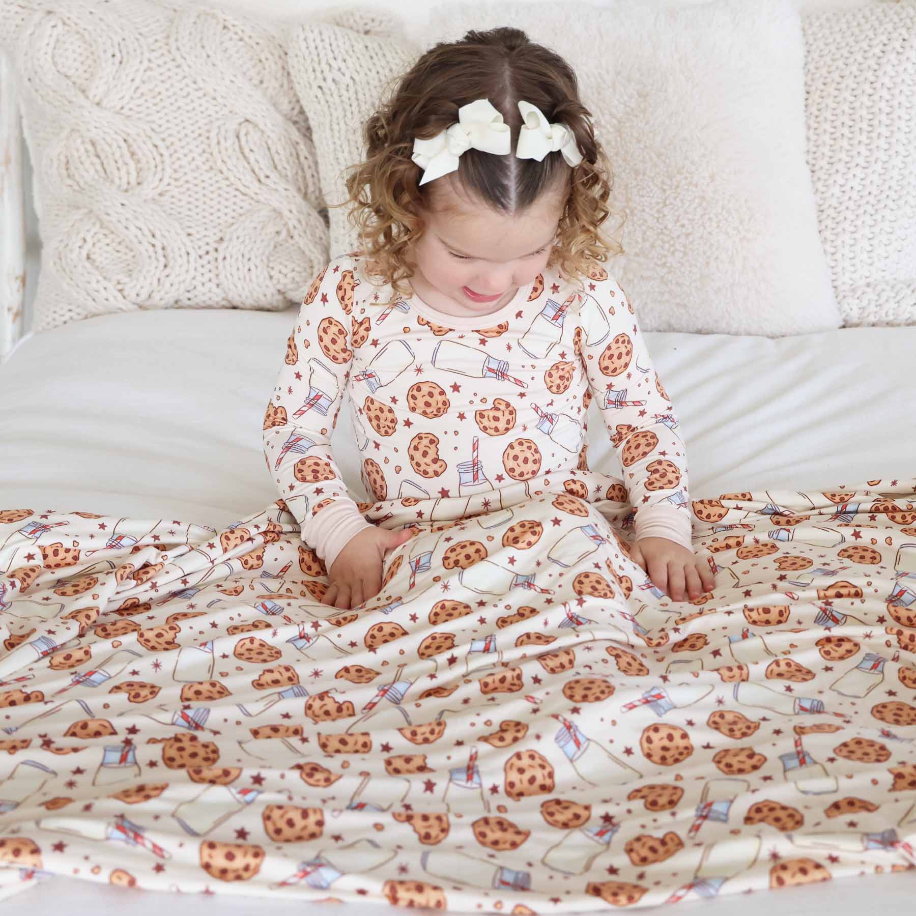 Cookie Cuddles Double Sided Bamboo Blanket - Image 4