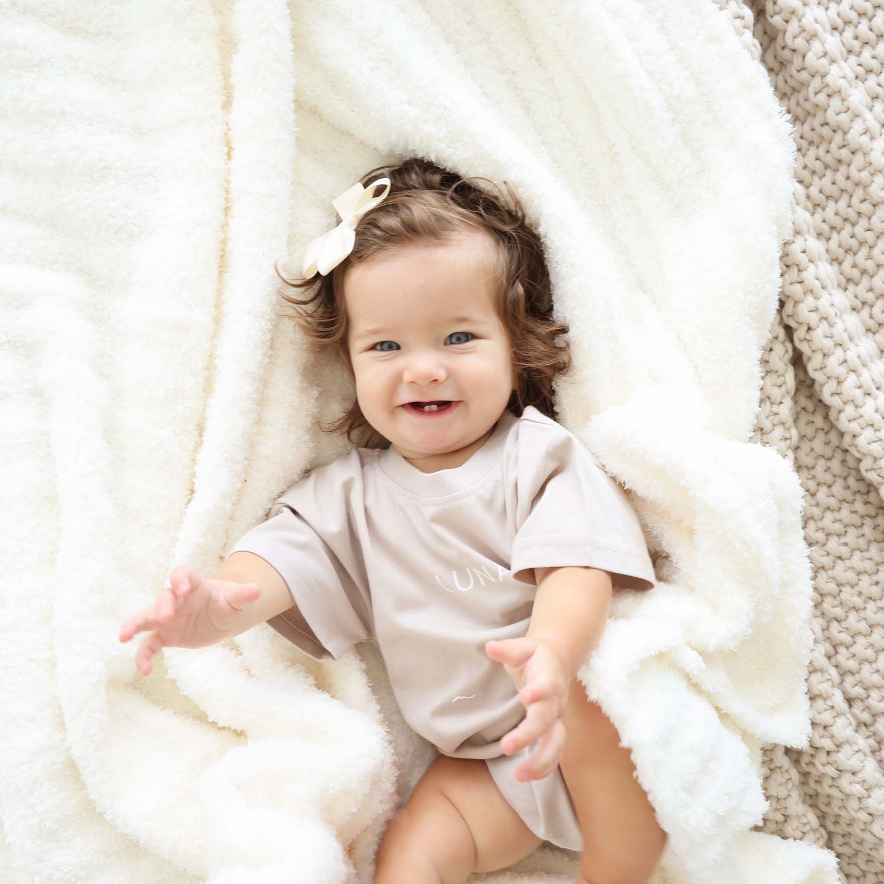 CuddleLane™ Luxe Blankets | Ivory - Image 6