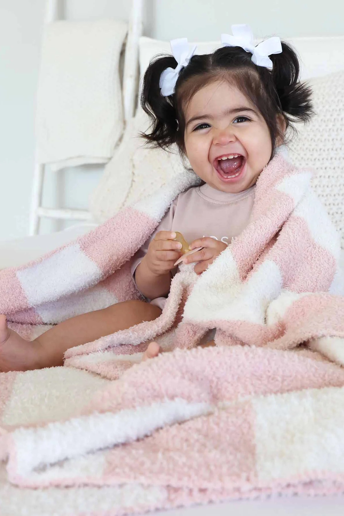 CuddleLane™ Luxe Blankets | Stripe - Image 7