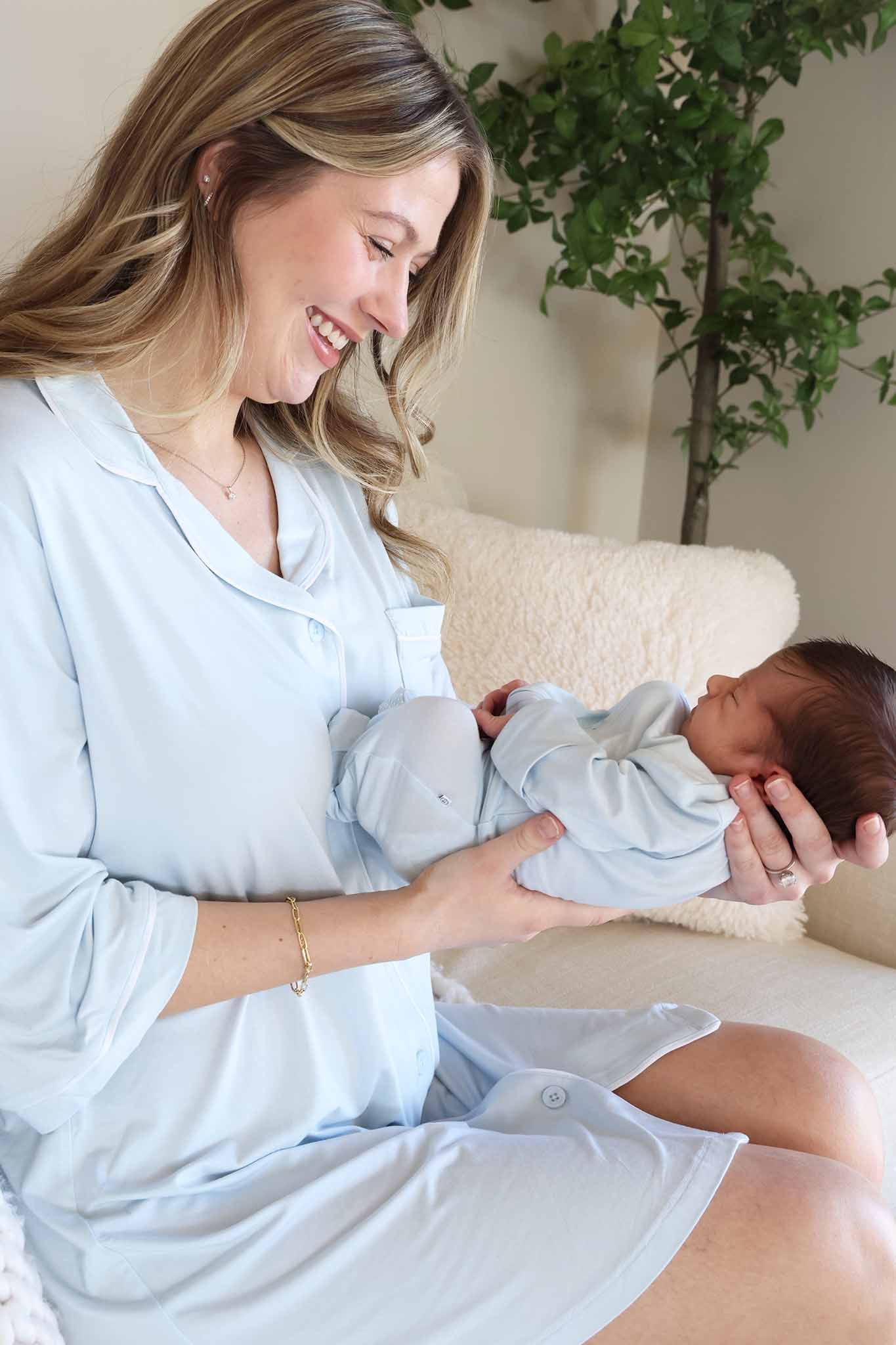 Labor & Delivery Nightgown | Baby Blue - Image 2