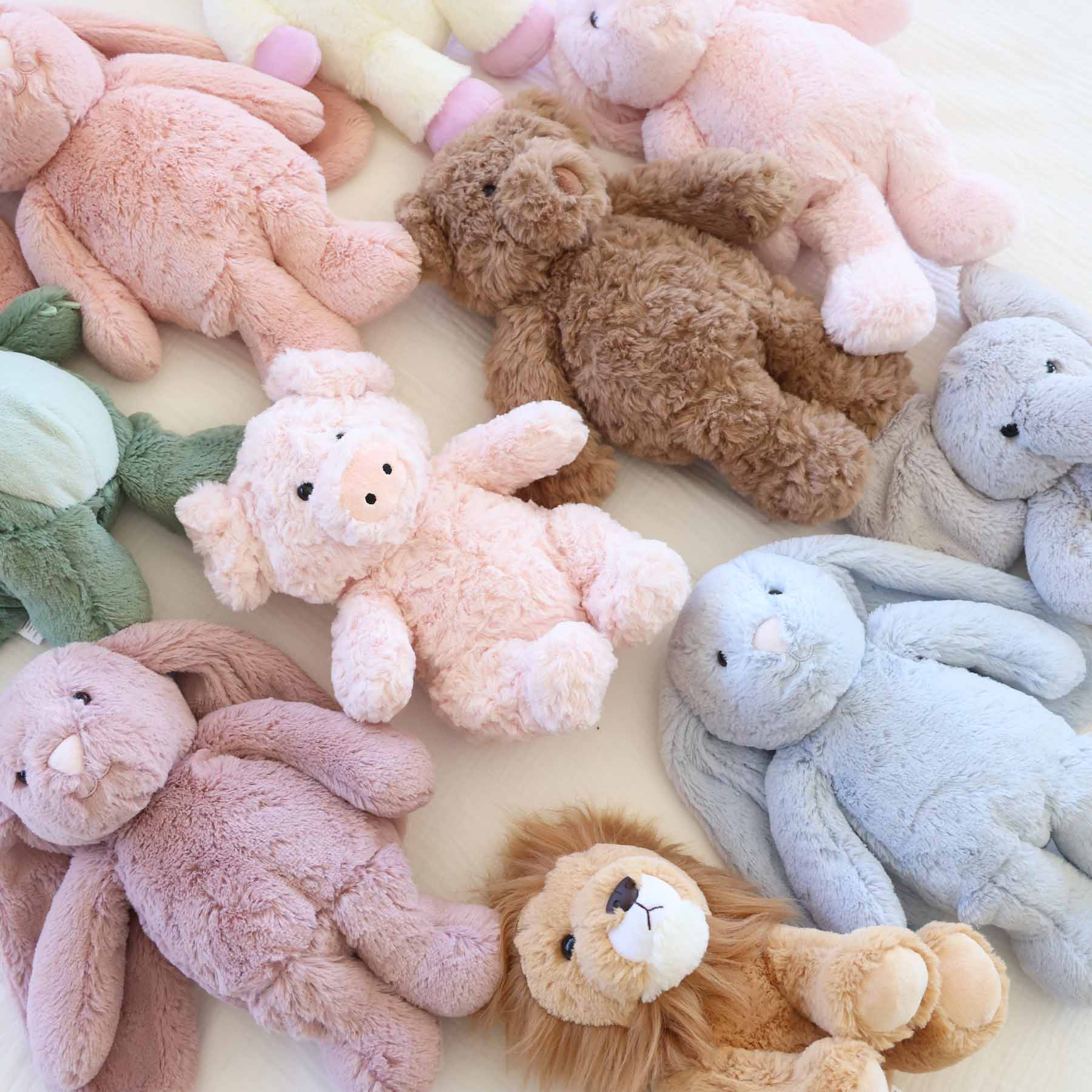 Large Cuddle Plush Friends | Piper Pig - Image 10