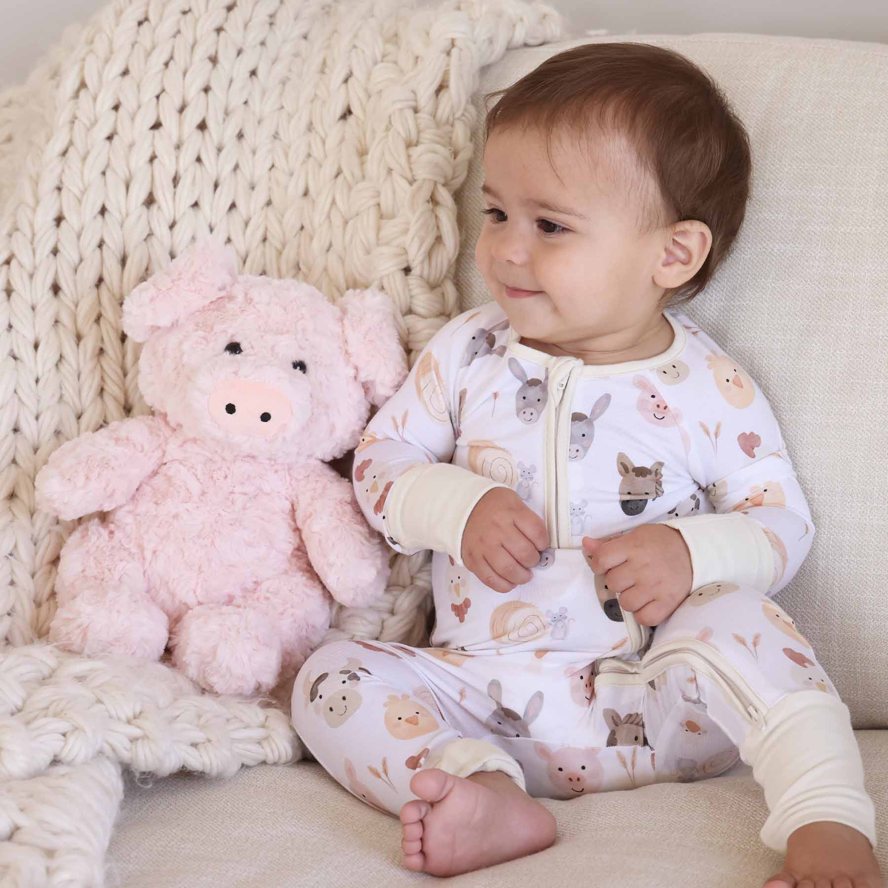 Large Cuddle Plush Friends | Piper Pig - Image 4