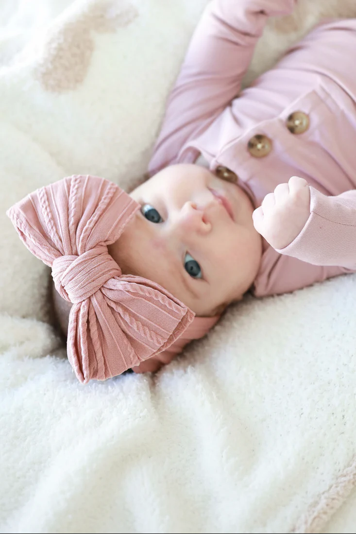 Large Soft Cable Knit Bow - Image 2