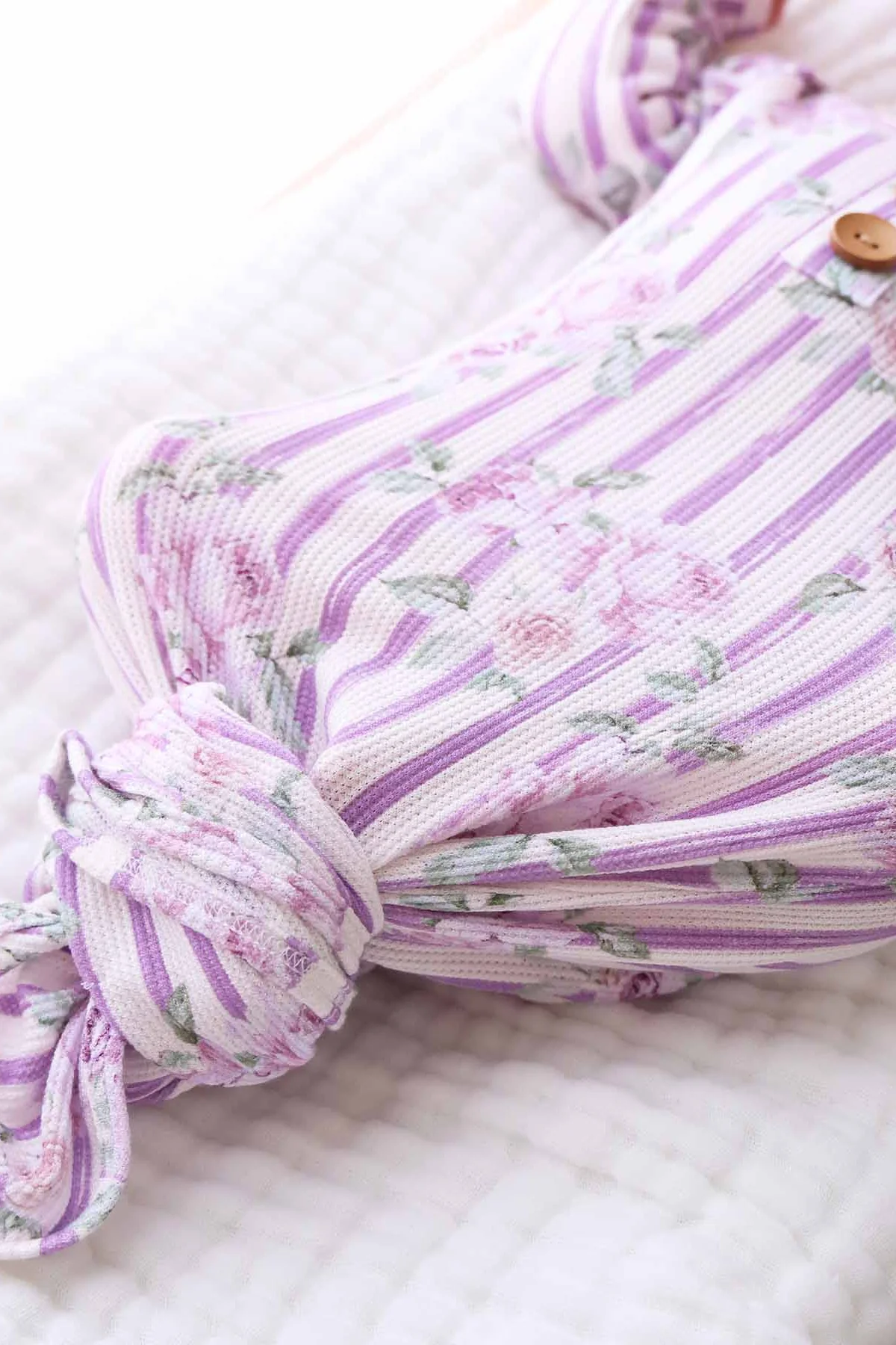Lila's Lilacs Bamboo Waffle Newborn Baby Knot Gown & Hat Set - Image 3