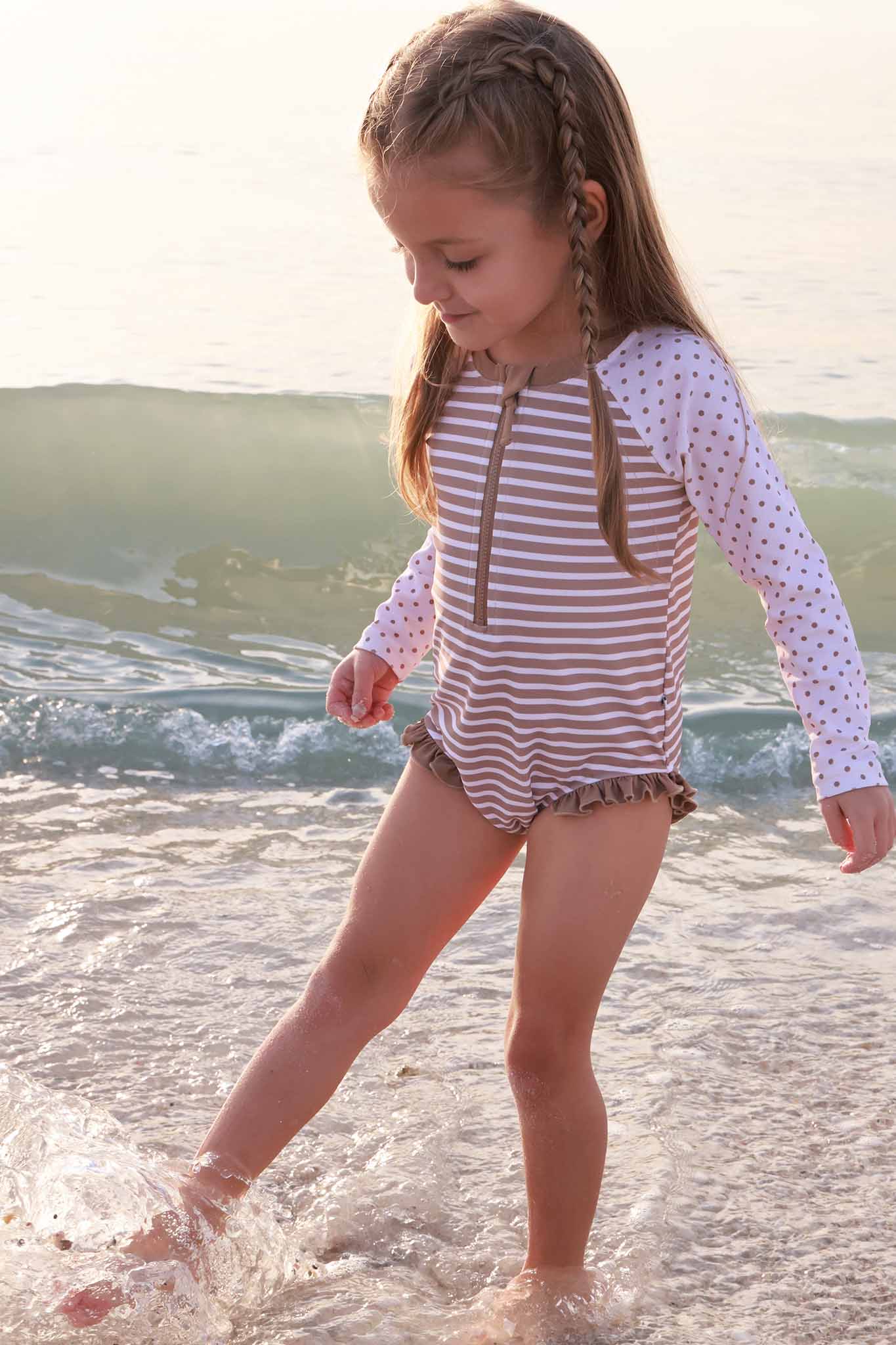 Long Sleeve Rash Guard with Front Zipper | Sandy Stripes - Image 14