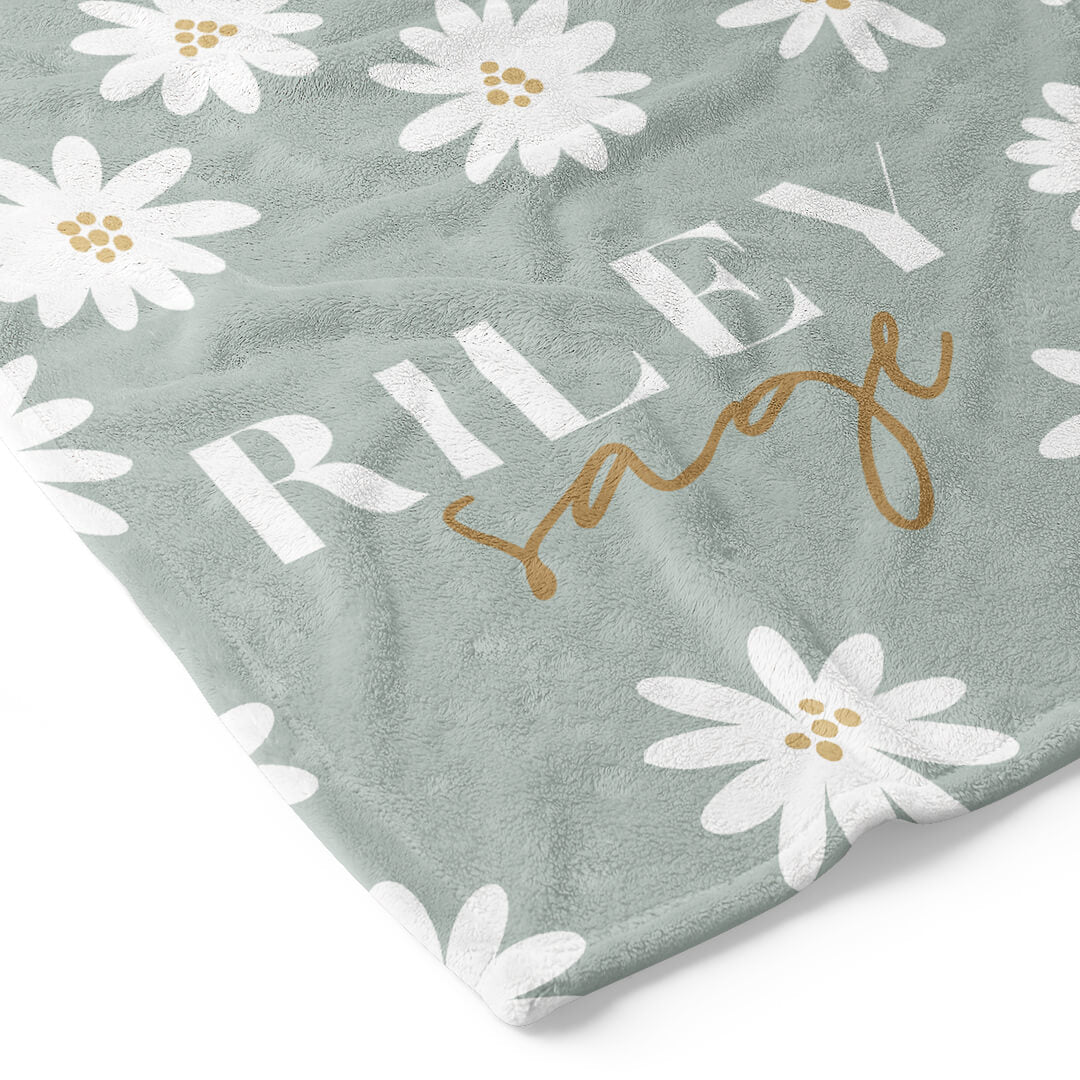 Soft Green Daisy Personalized Toddler Blanket - Image 2